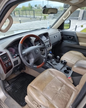 Mitsubishi Pajero cena 15900 przebieg: 325000, rok produkcji 2001 z Kolbuszowa małe 22